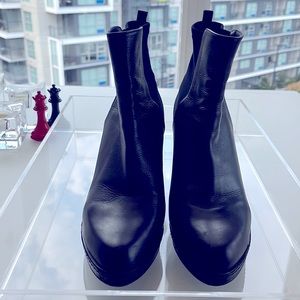 Stuart Weitzman Black Leather Ankle Boots